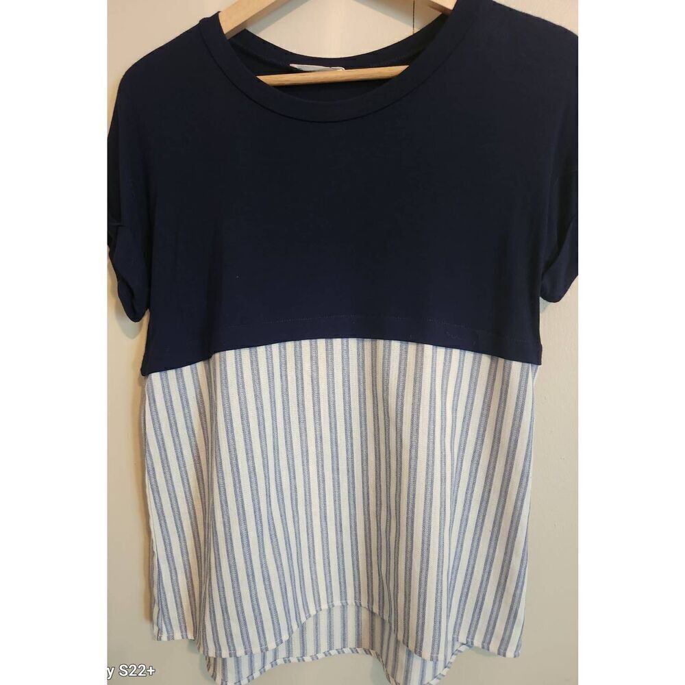 T38 LE LIS cute navy top w blue & white ticking pattern fabric cuffed sleeves